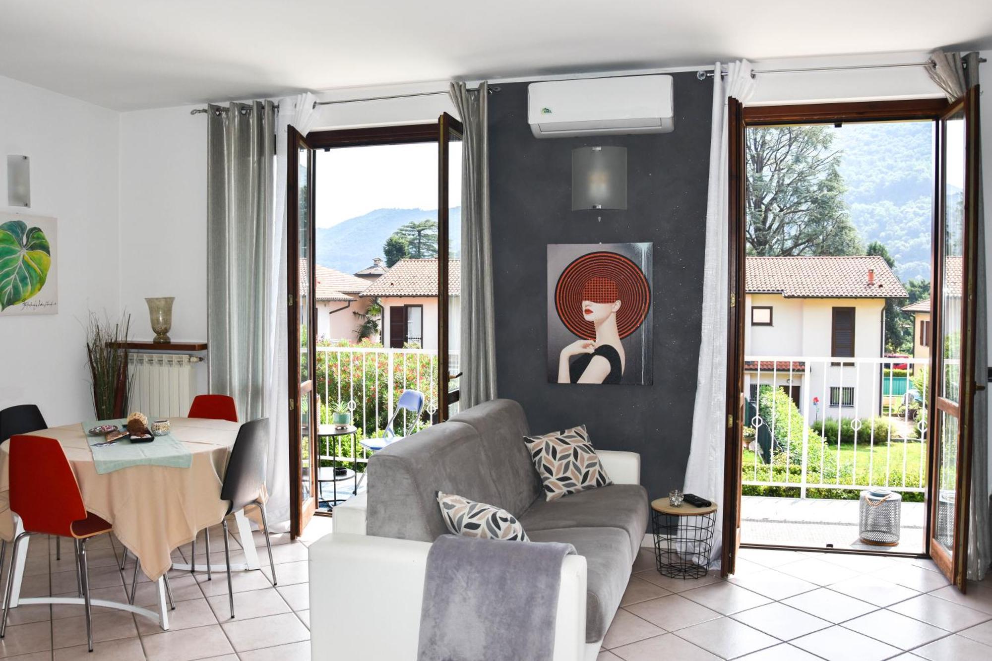 Zara House - Lake And Pet Friendly Brusimpiano Luaran gambar